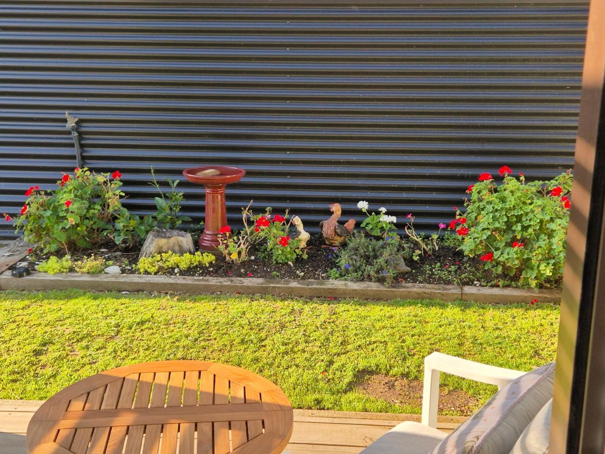 Blue Marlin Apartments Whitianga Exterior photo