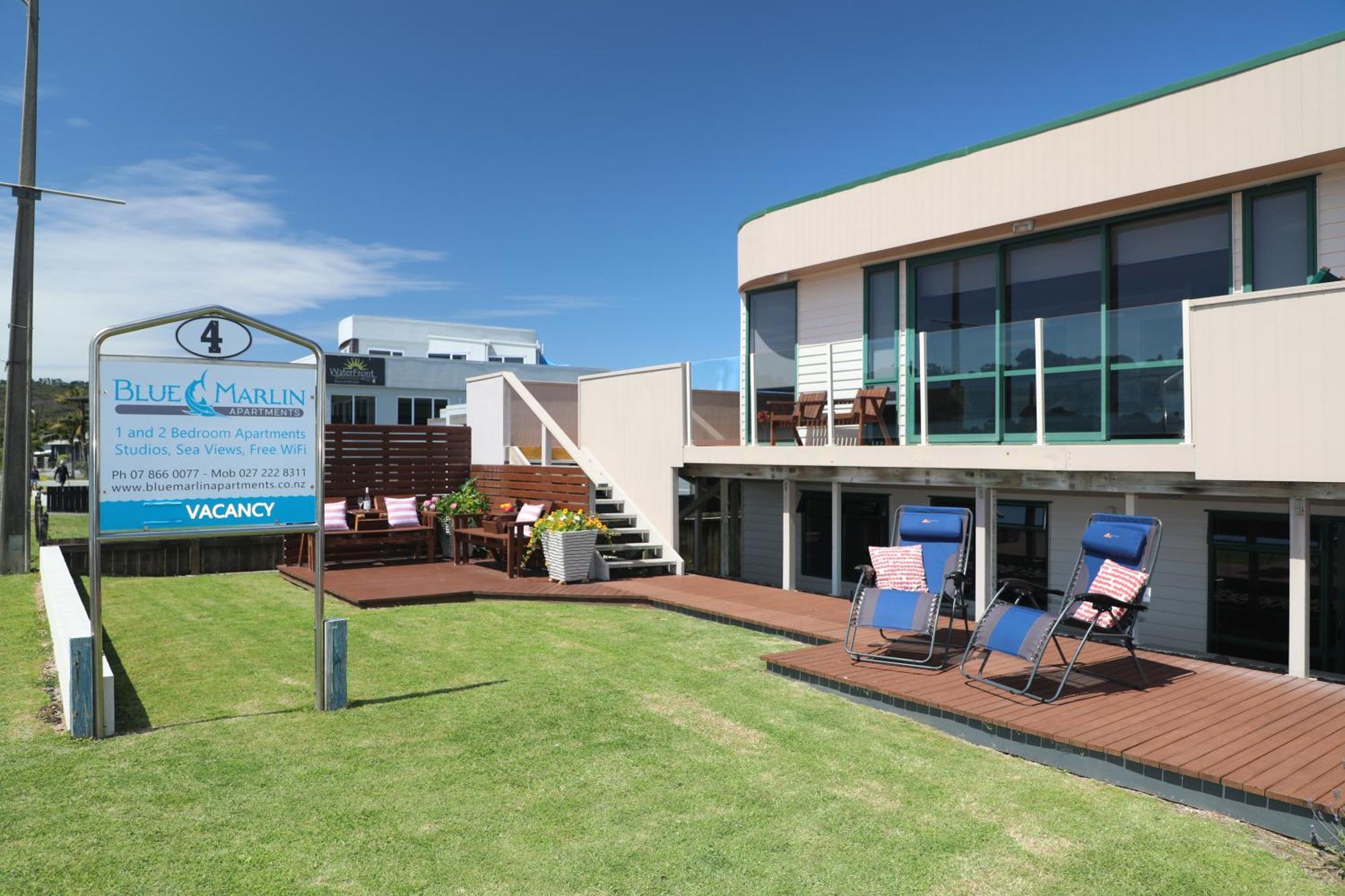 Blue Marlin Apartments Whitianga Exterior photo