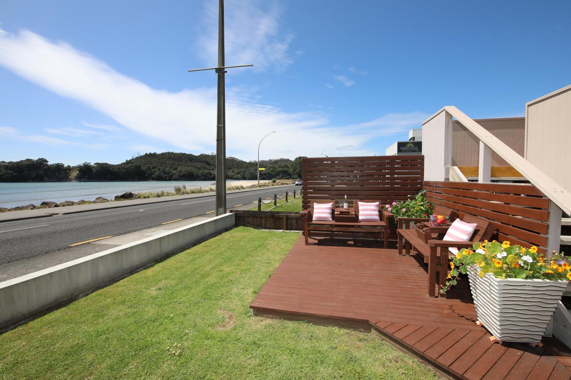Blue Marlin Apartments Whitianga Exterior photo