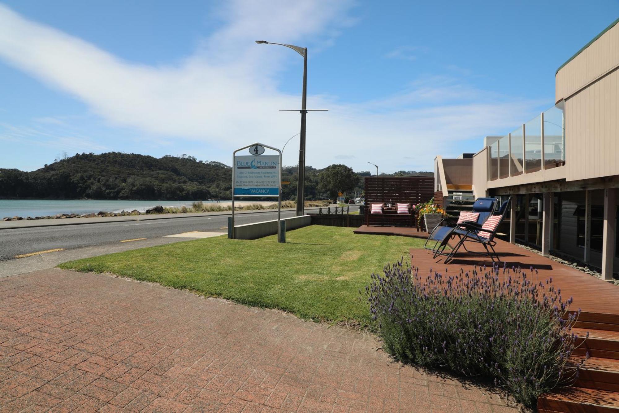 Blue Marlin Apartments Whitianga Exterior photo