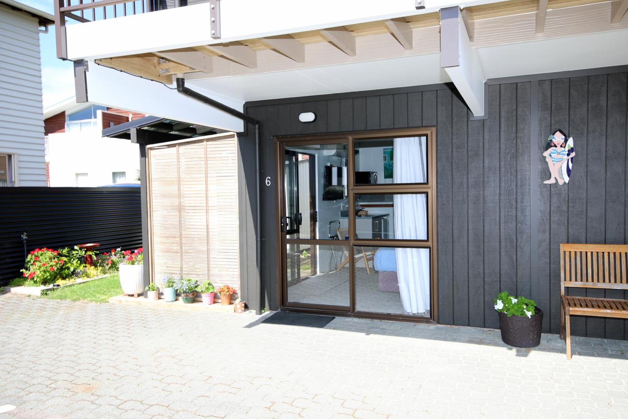 Blue Marlin Apartments Whitianga Exterior photo