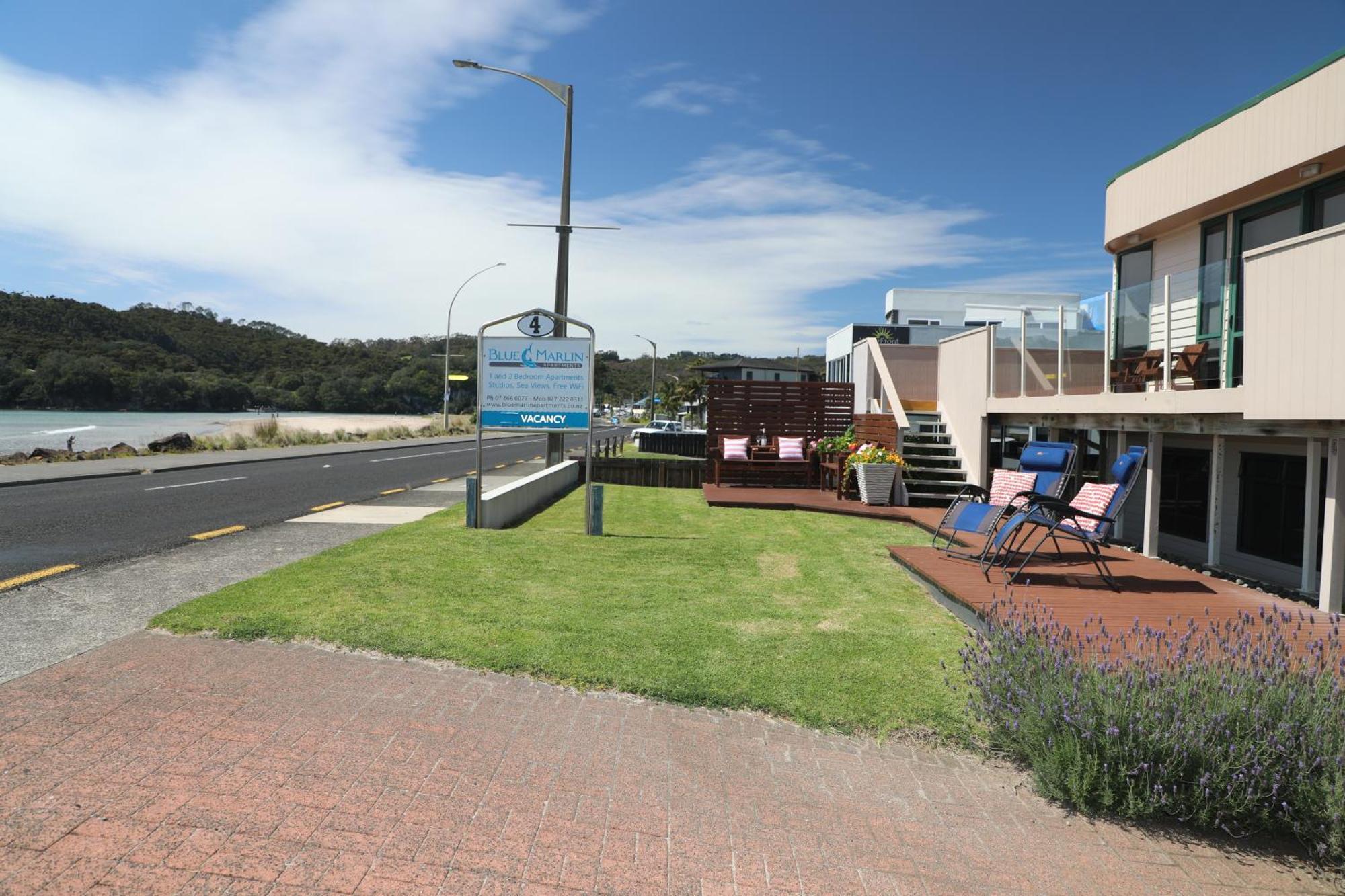 Blue Marlin Apartments Whitianga Exterior photo