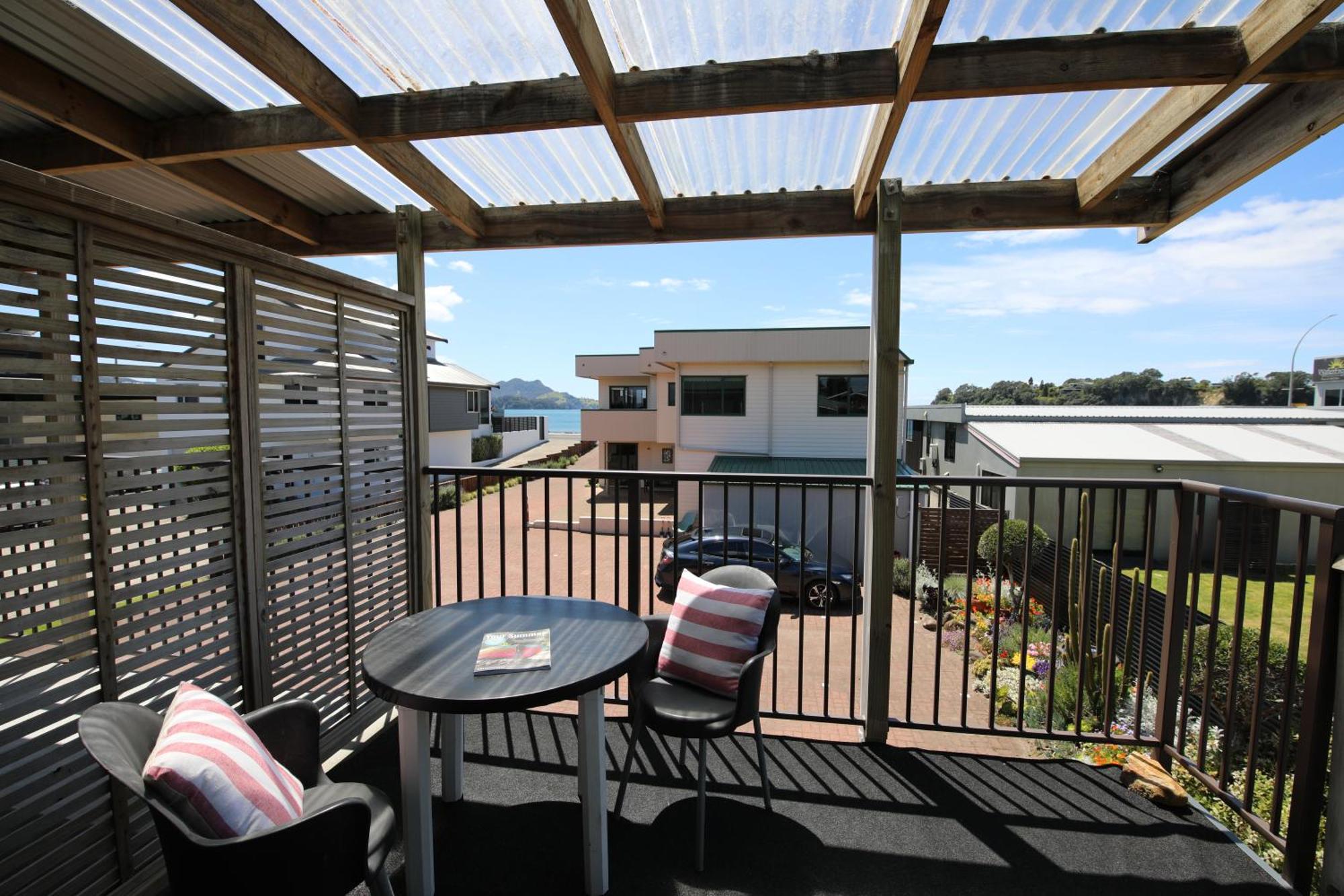 Blue Marlin Apartments Whitianga Exterior photo