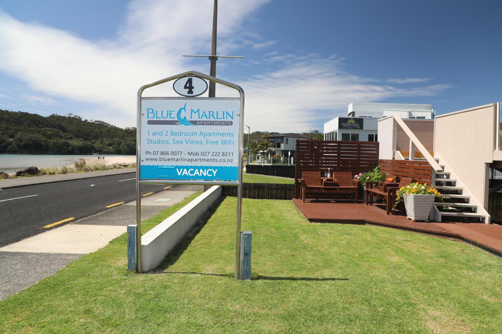 Blue Marlin Apartments Whitianga Exterior photo